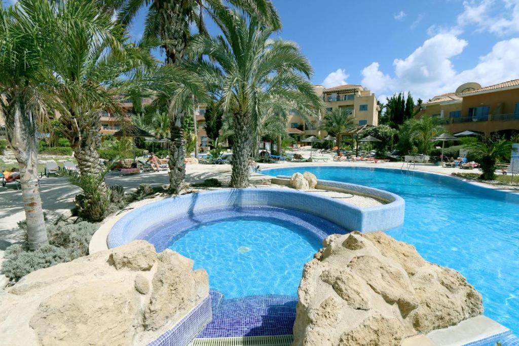 Limnaria Gardens B Daire Pafos Dış mekan fotoğraf