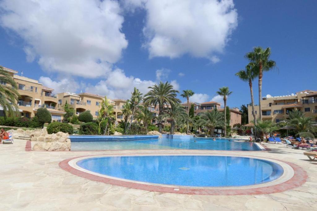Limnaria Gardens B Daire Pafos Dış mekan fotoğraf