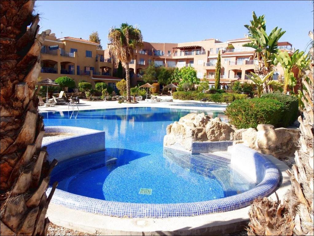 Limnaria Gardens B Daire Pafos Dış mekan fotoğraf